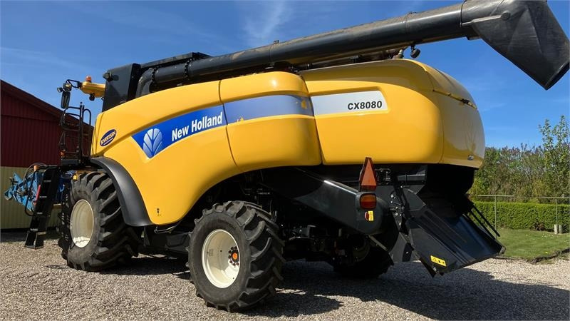 New Holland CX 8080 SLH med 30 fods Varifeed - Pemanen gabungan: gambar 4 New Holland CX 8080 SLH med 30 fods Varifeed - Pemanen gabungan: gambar 4