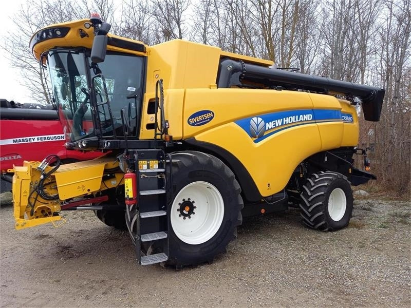 New Holland CX8.80 SLH med 25 fods Varifeed - Pemanen gabungan: gambar 1 New Holland CX8.80 SLH med 25 fods Varifeed - Pemanen gabungan: gambar 1