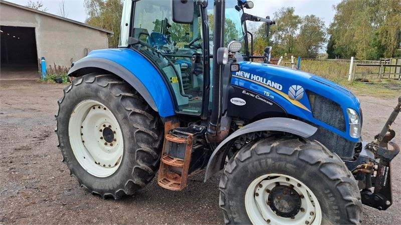 New Holland T5.115 EC - Traktor: gambar 2 New Holland T5.115 EC - Traktor: gambar 2