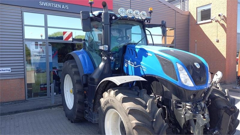New Holland T7.315 HD  - Traktor: gambar 2 New Holland T7.315 HD  - Traktor: gambar 2