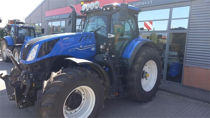 New Holland T7.315 HD  - Traktor: gambar 1 New Holland T7.315 HD  - Traktor: gambar 1