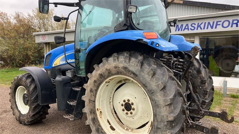 New Holland TS 115 A - Traktor: gambar 3 New Holland TS 115 A - Traktor: gambar 3