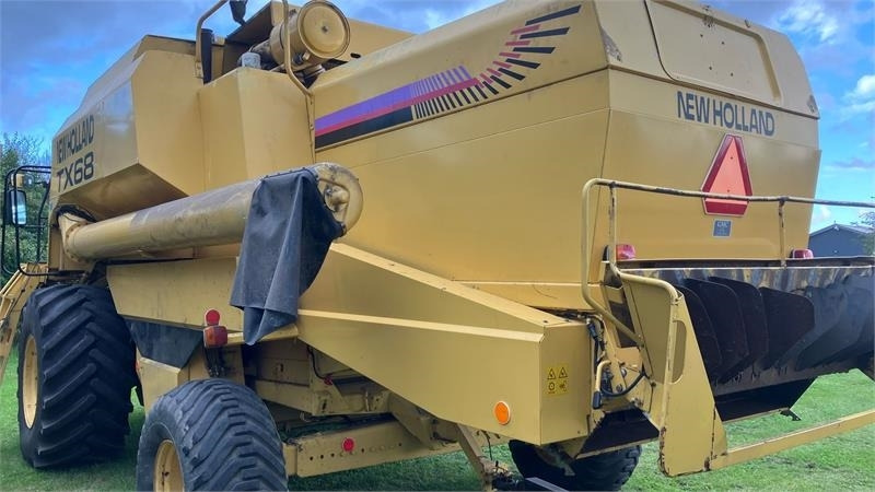 New Holland TX68 - Pemanen gabungan: gambar 3 New Holland TX68 - Pemanen gabungan: gambar 3