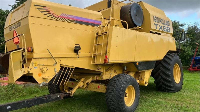 New Holland TX68 - Pemanen gabungan: gambar 4 New Holland TX68 - Pemanen gabungan: gambar 4