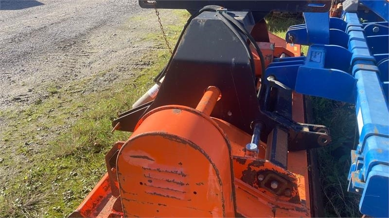 Perfect KM-270 Front og Bagmontering  - Mesin pemotong padang rumput: gambar 3 Perfect KM-270 Front og Bagmontering  - Mesin pemotong padang rumput: gambar 3