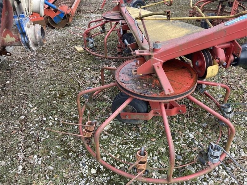 Scan-Rake SR 400 - Tedder/ Menyapu: gambar 3 Scan-Rake SR 400 - Tedder/ Menyapu: gambar 3
