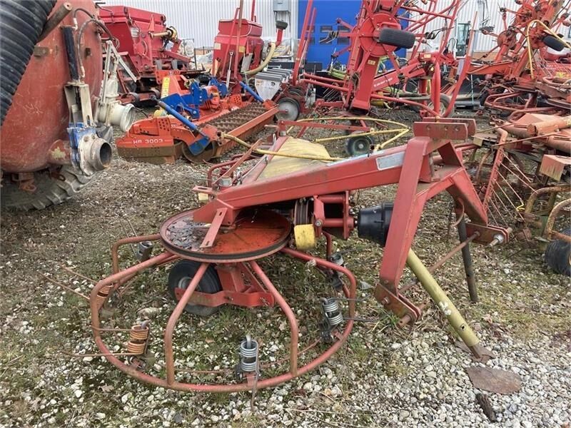 Scan-Rake SR 400 Scan-Rake SR 400 - Tedder/ Menyapu: gambar 2 Scan-Rake SR 400 Scan-Rake SR 400 - Tedder/ Menyapu: gambar 2