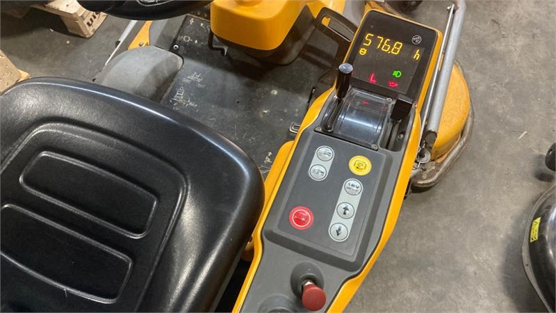 Stiga Park Pro 540IX 4WD 125 Combi Pro el. - Mesin pemotong rumput: gambar 5 Stiga Park Pro 540IX 4WD 125 Combi Pro el. - Mesin pemotong rumput: gambar 5