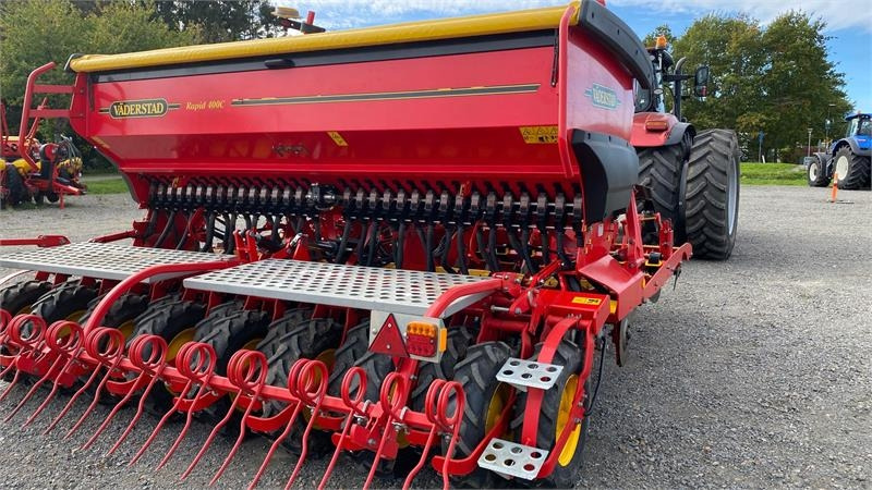 Vaderstad Rapid 400C Combi - Menggabungkan bor benih: gambar 2 Vaderstad Rapid 400C Combi - Menggabungkan bor benih: gambar 2