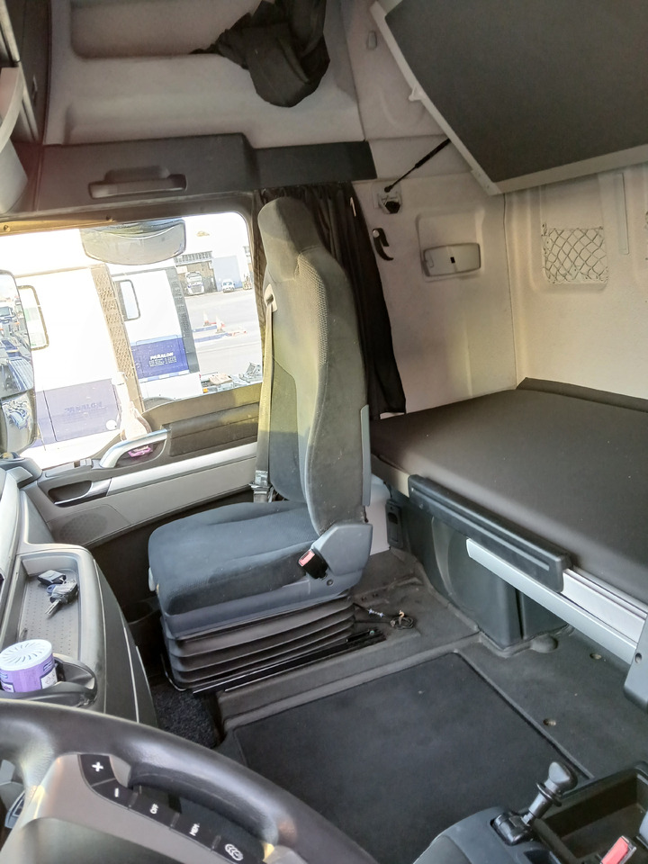 MAN TGX 18.480 - Truk sasis: gambar 5 MAN TGX 18.480 - Truk sasis: gambar 5