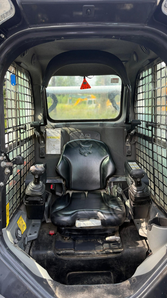 Skid steer BOBCAT S530: gambar 9