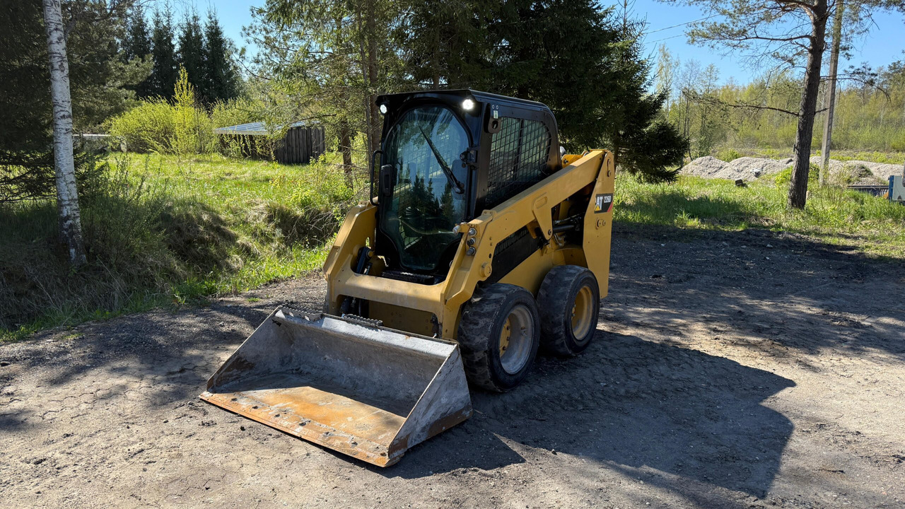 CAT 226D - Skid steer: gambar 1 CAT 226D - Skid steer: gambar 1