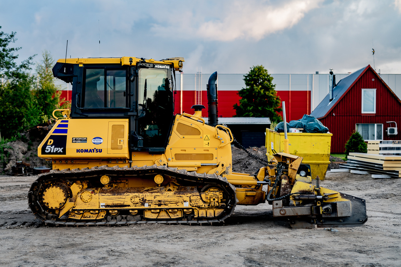 KOMATSU D51PX - Bulldozer: gambar 3 KOMATSU D51PX - Bulldozer: gambar 3