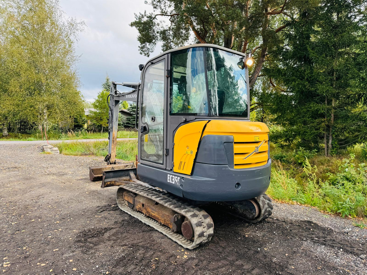 VOLVO EC35C - Ekskavator mini: gambar 3 VOLVO EC35C - Ekskavator mini: gambar 3
