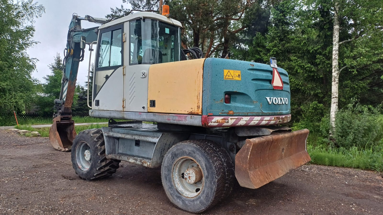 Volvo EW140 - Ekskavator roda: gambar 3 Volvo EW140 - Ekskavator roda: gambar 3