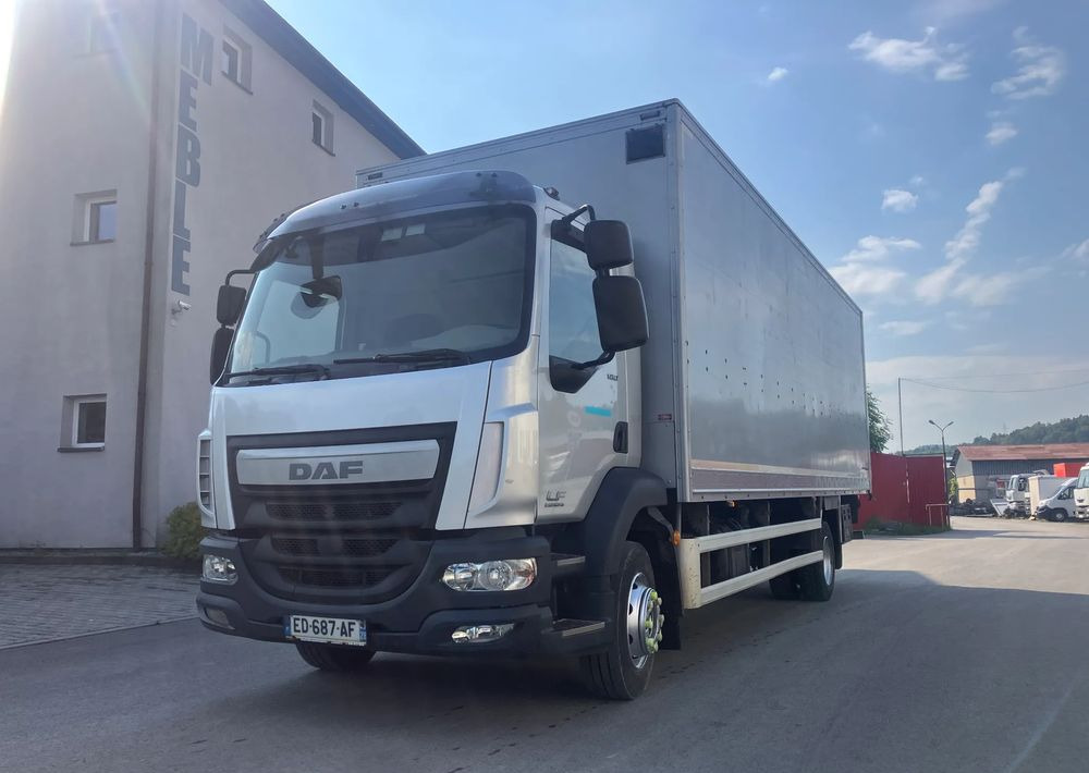 DAF DAF LF 180 kurierka kontener 18 palet - Truk box: gambar 2 DAF DAF LF 180 kurierka kontener 18 palet - Truk box: gambar 2