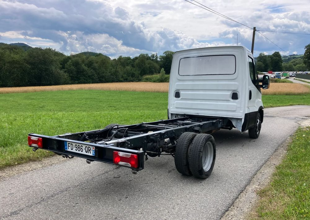 Iveco DAILY 35C14 ramo do zabudowy kiper wywrotka - Truk sasis: gambar 3 Iveco DAILY 35C14 ramo do zabudowy kiper wywrotka - Truk sasis: gambar 3