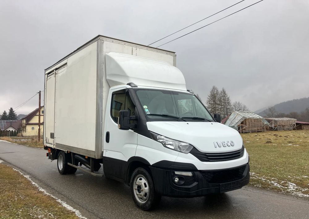 Iveco DAILY 35C16 kontener kurierka winda - Van box: gambar 2 Iveco DAILY 35C16 kontener kurierka winda - Van box: gambar 2