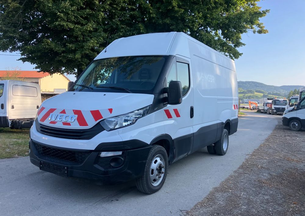 Iveco Daily 35c16 blaszak KLIMA SPROWADZONY serwisówka - Van panel: gambar 1 Iveco Daily 35c16 blaszak KLIMA SPROWADZONY serwisówka - Van panel: gambar 1