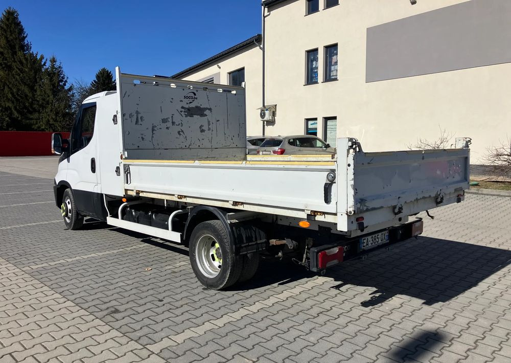 Iveco Iveco daily 35C13 wywrotka kiper - Van jungkit: gambar 2 Iveco Iveco daily 35C13 wywrotka kiper - Van jungkit: gambar 2