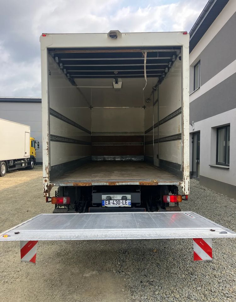 MAN MAN 18.290 kurierka kontener - Truk box: gambar 5 MAN MAN 18.290 kurierka kontener - Truk box: gambar 5