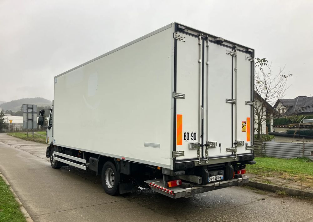 Renault Renault Gama D 240 chłodnia izoterma - Truk berpendingin: gambar 4 Renault Renault Gama D 240 chłodnia izoterma - Truk berpendingin: gambar 4