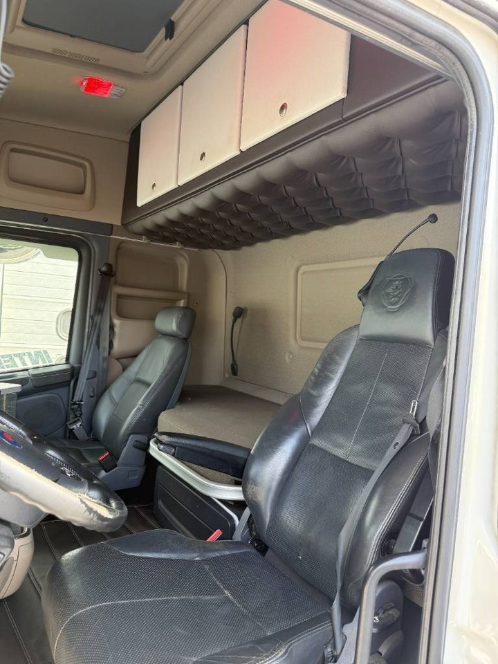 Scania R520LB8X4*4HNB - Hook lift: gambar 2 Scania R520LB8X4*4HNB - Hook lift: gambar 2