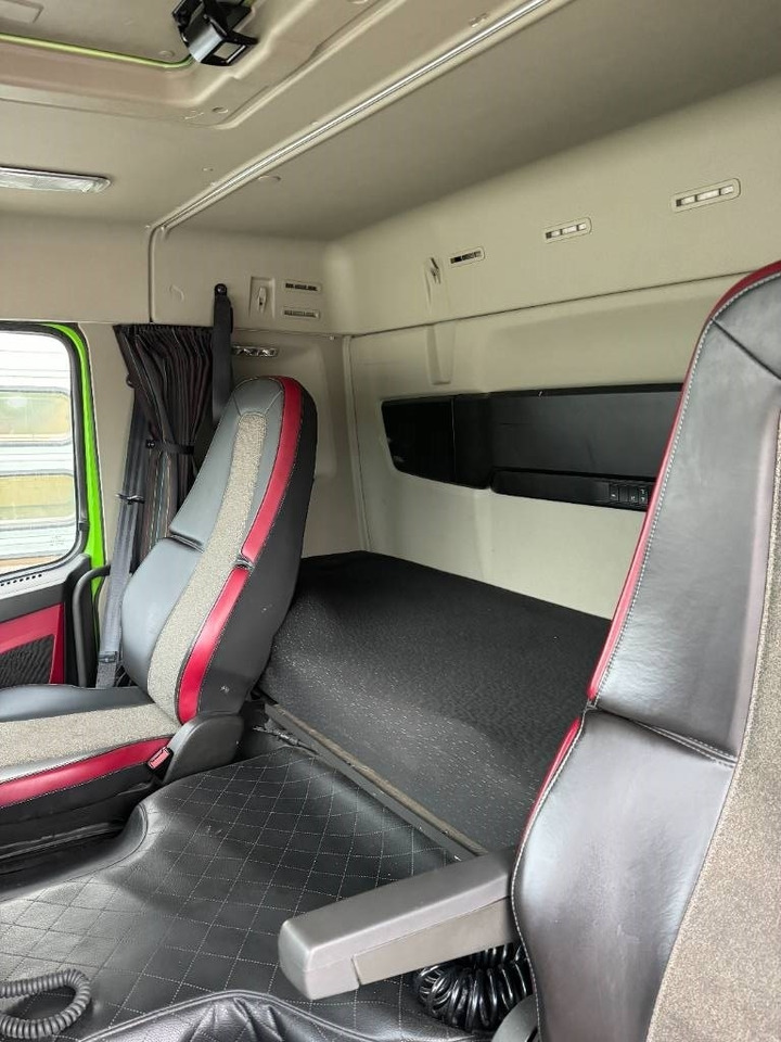 Truk jungkit Volvo FM 8*4: gambar 10