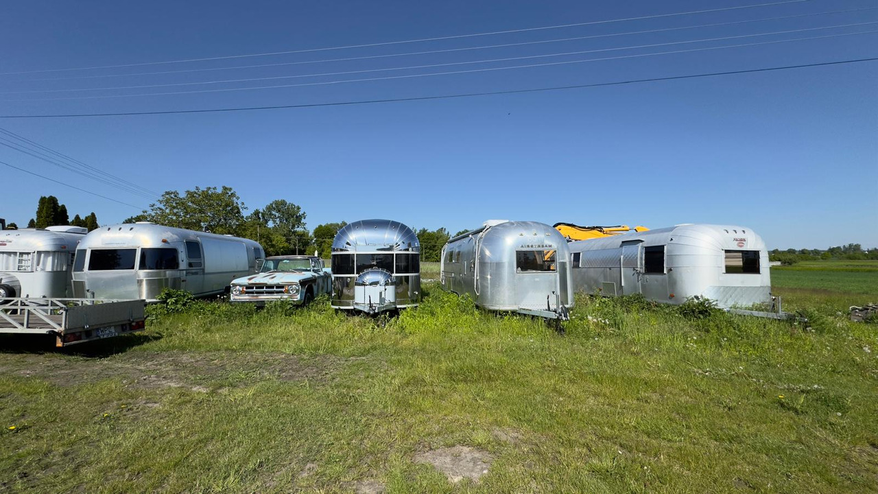 1992 Airstream Classic 1992 Airstream Classic – Fully Rebuilt Vintage Travel Trailer - Trailer penjual: gambar 2 1992 Airstream Classic 1992 Airstream Classic – Fully Rebuilt Vintage Travel Trailer - Trailer penjual: gambar 2