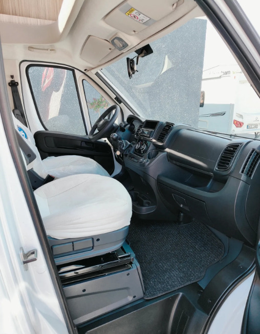 Leasing Elnagh Elnagh T-Loft 532 WINTER Alarm Solar Camera Air Conditioning Truma Diesel E  Awning Remis Retrofitted Elnagh Elnagh T-Loft 532 WINTER Alarm Solar Camera Air Conditioning Truma Diesel E  Awning Remis Retrofitted: gambar 7