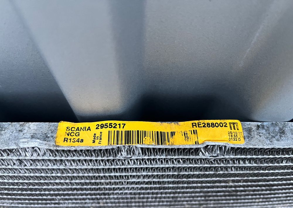 Chłodnica klimatyzacji Scania R S Super NGS skraplacz - Sistem pendingin untuk Truk: gambar 3 Chłodnica klimatyzacji Scania R S Super NGS skraplacz - Sistem pendingin untuk Truk: gambar 3