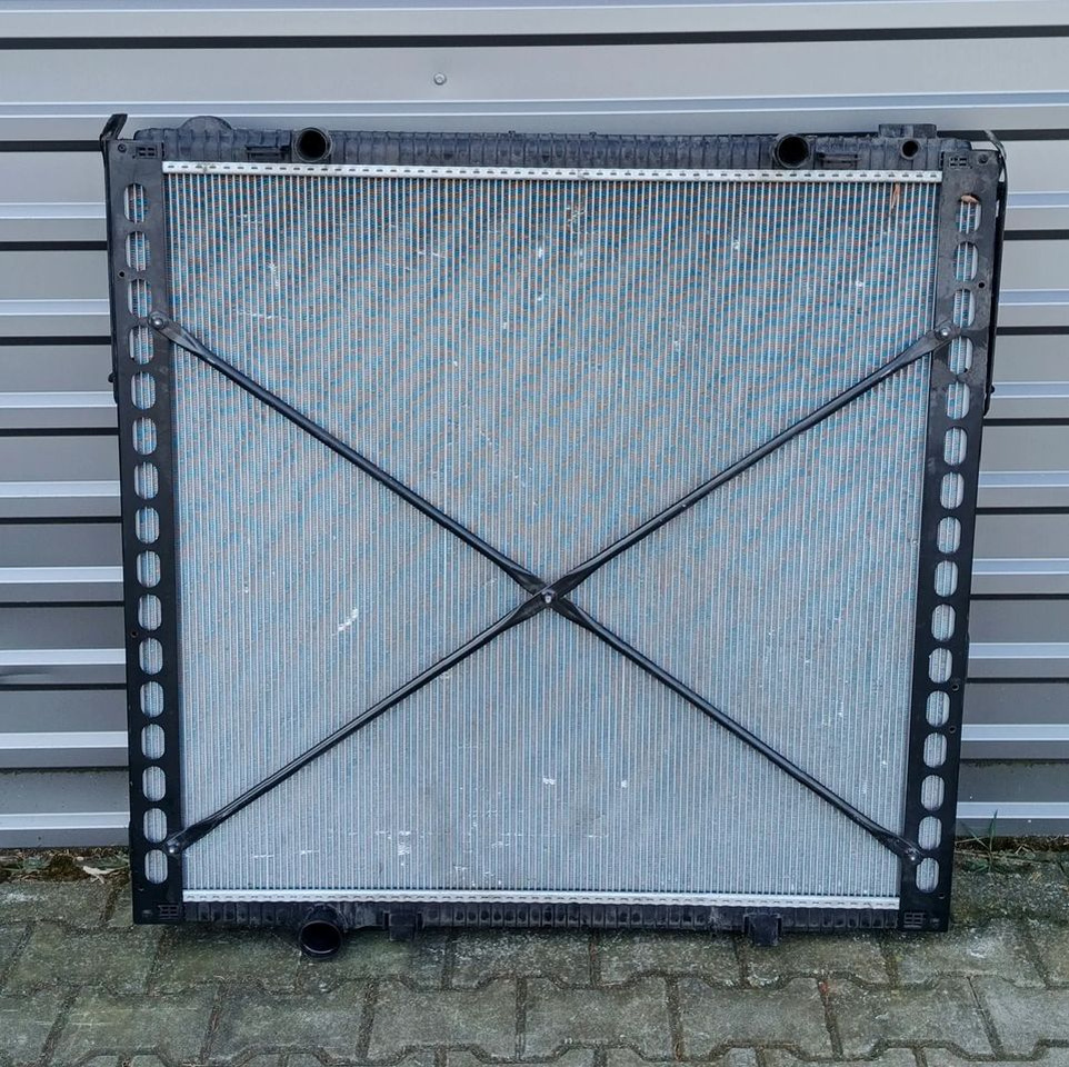 DAF XF 106 EURO 6 CHŁODNICA WODY NOWA 2125896 - Sistem pendingin: gambar 2 DAF XF 106 EURO 6 CHŁODNICA WODY NOWA 2125896 - Sistem pendingin: gambar 2