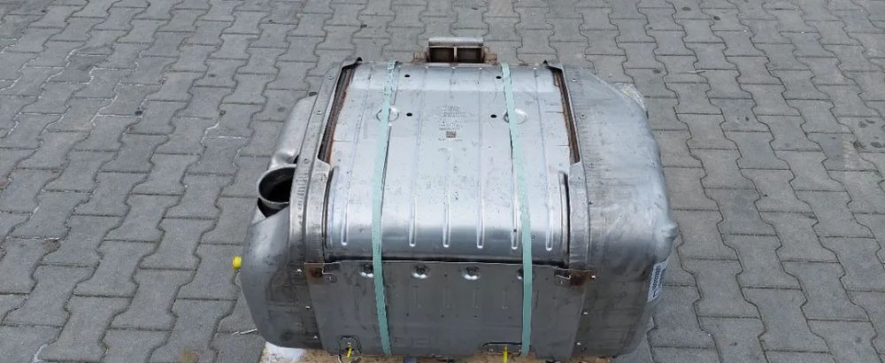 IVECO EUROCARGO EURO 6 KATALIZATOR TŁUMIK NOWY 5801833244 - Konverter katalitik untuk Truk: gambar 5 IVECO EUROCARGO EURO 6 KATALIZATOR TŁUMIK NOWY 5801833244 - Konverter katalitik untuk Truk: gambar 5