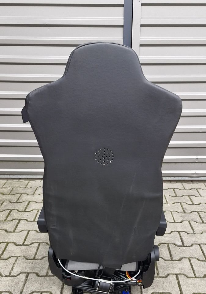 IVECO STRALIS S WAY FOTEL PASAŻERA - Kabin dan interior: gambar 5 IVECO STRALIS S WAY FOTEL PASAŻERA - Kabin dan interior: gambar 5