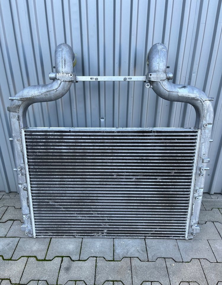 Intercooler DAF XF 106 euro 6 lift chłodnica powietrza 2021 - Sistem pendingin untuk Truk: gambar 1 Intercooler DAF XF 106 euro 6 lift chłodnica powietrza 2021 - Sistem pendingin untuk Truk: gambar 1