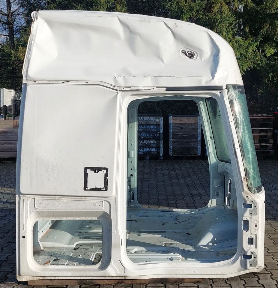 KABINA RENAULT GAMA T WYSOKA 2023R - Kabin untuk Truk: gambar 3 KABINA RENAULT GAMA T WYSOKA 2023R - Kabin untuk Truk: gambar 3
