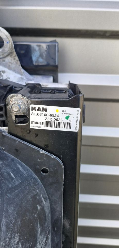 MAN TG3 TGX CHŁODNICA KOMPLET CHŁODNIC - Sistem pendingin: gambar 4 MAN TG3 TGX CHŁODNICA KOMPLET CHŁODNIC - Sistem pendingin: gambar 4