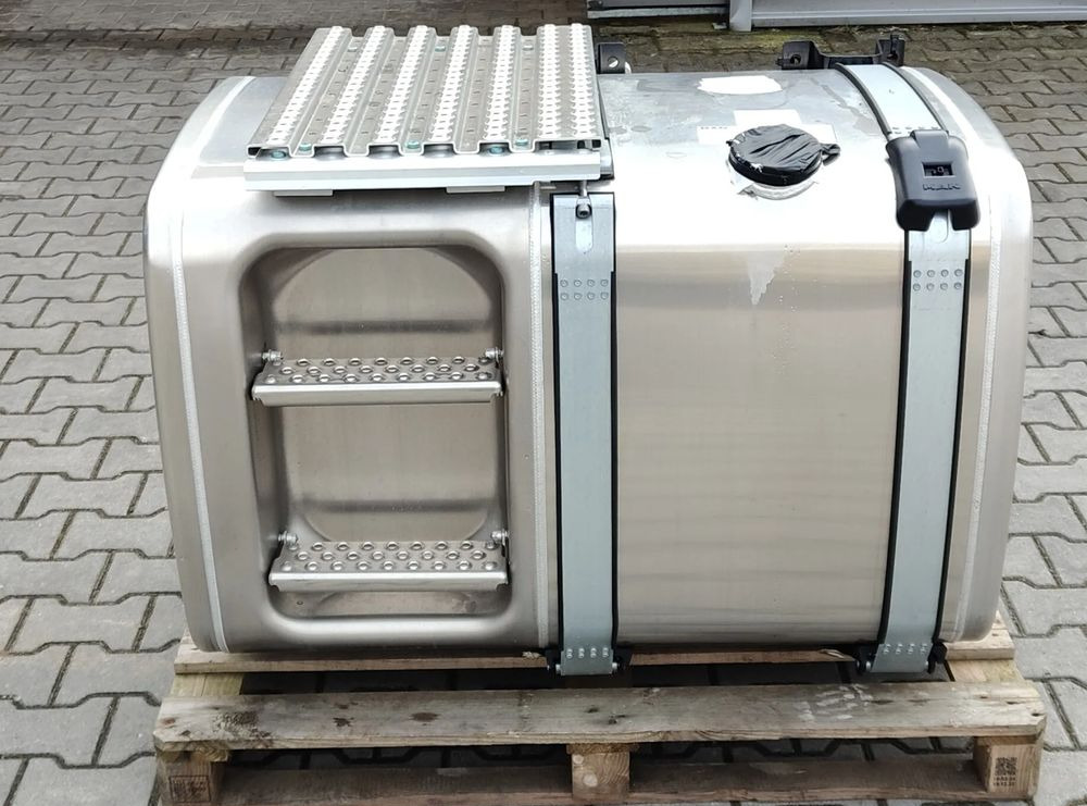MAN TG3 TGX TGS ZBIORNIK PALIWA KOMPLETNY 460L NOWY - Tangki bahan bakar untuk Truk: gambar 1 MAN TG3 TGX TGS ZBIORNIK PALIWA KOMPLETNY 460L NOWY - Tangki bahan bakar untuk Truk: gambar 1