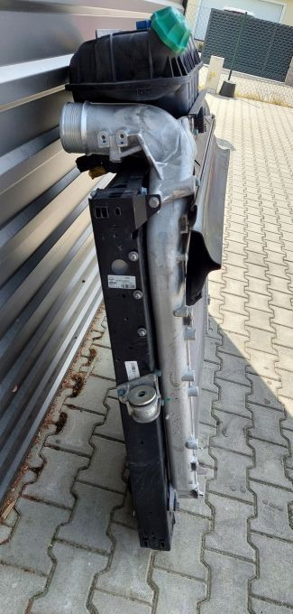 MAN TGS TG3 NOWY MODEL CHŁODNICA CHŁODNICE KOMPLET - Radiator untuk Truk: gambar 5 MAN TGS TG3 NOWY MODEL CHŁODNICA CHŁODNICE KOMPLET - Radiator untuk Truk: gambar 5