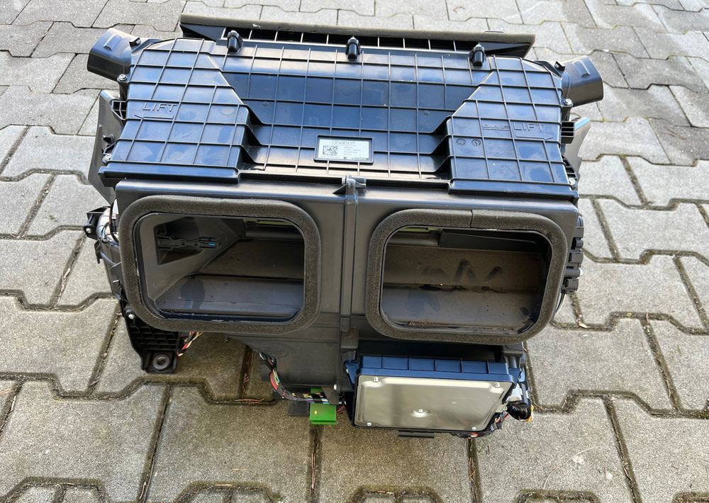 Nagrzewnica DAF XF 106 euro 6 lift dmuchawa - Pemanasan/ Ventilasi untuk Truk: gambar 3 Nagrzewnica DAF XF 106 euro 6 lift dmuchawa - Pemanasan/ Ventilasi untuk Truk: gambar 3