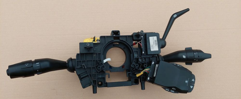 RENAULT GAMA T KOMBAJN MANETKA PRZEŁĄCZNIKI - Pengemudian untuk Truk: gambar 1 RENAULT GAMA T KOMBAJN MANETKA PRZEŁĄCZNIKI - Pengemudian untuk Truk: gambar 1