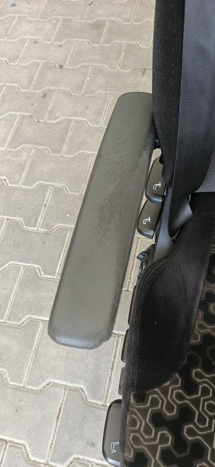 SCANIA R S FOTEL PASAŻERA FULL OPCJA - Tempat duduk: gambar 5 SCANIA R S FOTEL PASAŻERA FULL OPCJA - Tempat duduk: gambar 5