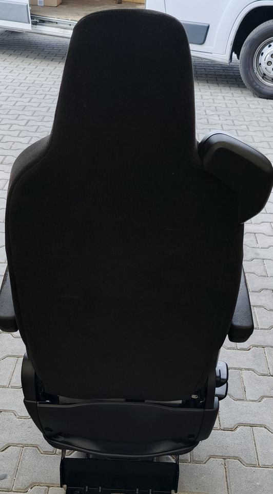 SCANIA R S FOTEL PASAŻERA FULL OPCJA - Tempat duduk: gambar 2 SCANIA R S FOTEL PASAŻERA FULL OPCJA - Tempat duduk: gambar 2