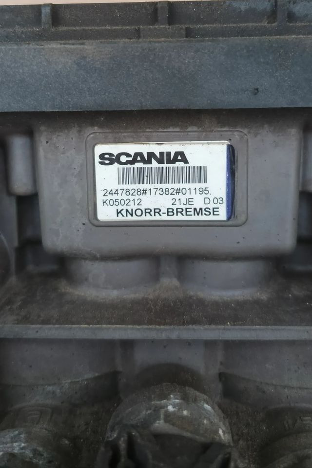 SCANIA R S ZAWÓR MODULATOR EBS 2447828 K050212 - Bagian Rem untuk Truk: gambar 2 SCANIA R S ZAWÓR MODULATOR EBS 2447828 K050212 - Bagian Rem untuk Truk: gambar 2