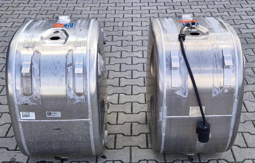 SCANIA R S ZBIORNIK PALIWA 200L NOWY - Tangki bahan bakar untuk Truk: gambar 2 SCANIA R S ZBIORNIK PALIWA 200L NOWY - Tangki bahan bakar untuk Truk: gambar 2