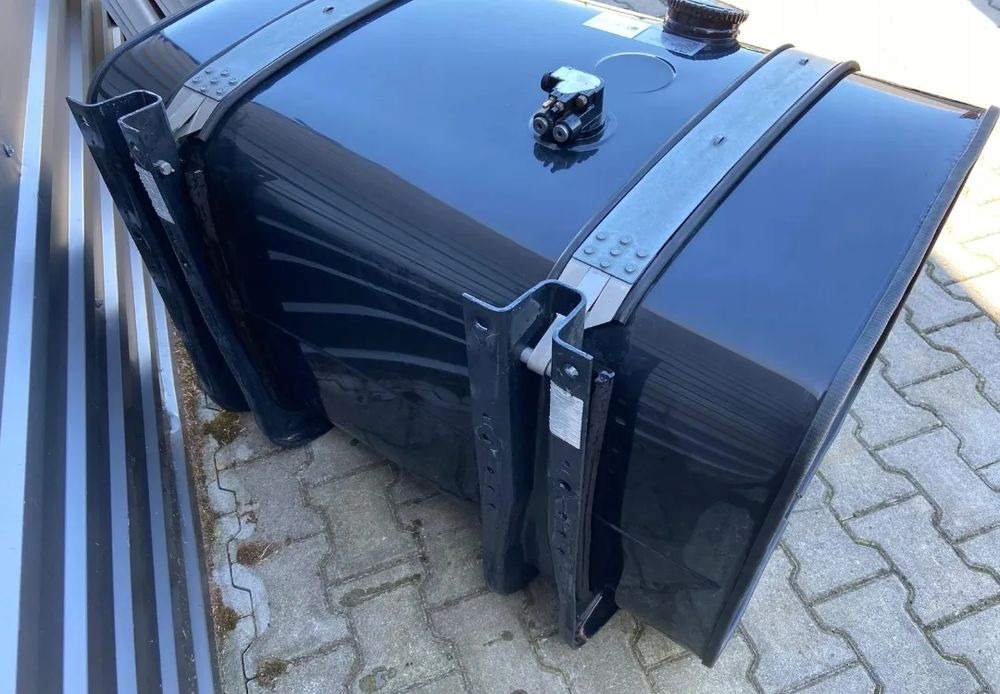 ZBIORNIK PALIWA 400L MAN TGX TGS TG3 NOWY - Tangki bahan bakar untuk Truk: gambar 4 ZBIORNIK PALIWA 400L MAN TGX TGS TG3 NOWY - Tangki bahan bakar untuk Truk: gambar 4