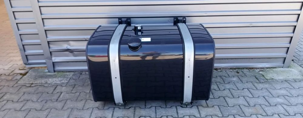 ZBIORNIK PALIWA 400L MAN TGX TGS TG3 NOWY - Tangki bahan bakar untuk Truk: gambar 1 ZBIORNIK PALIWA 400L MAN TGX TGS TG3 NOWY - Tangki bahan bakar untuk Truk: gambar 1