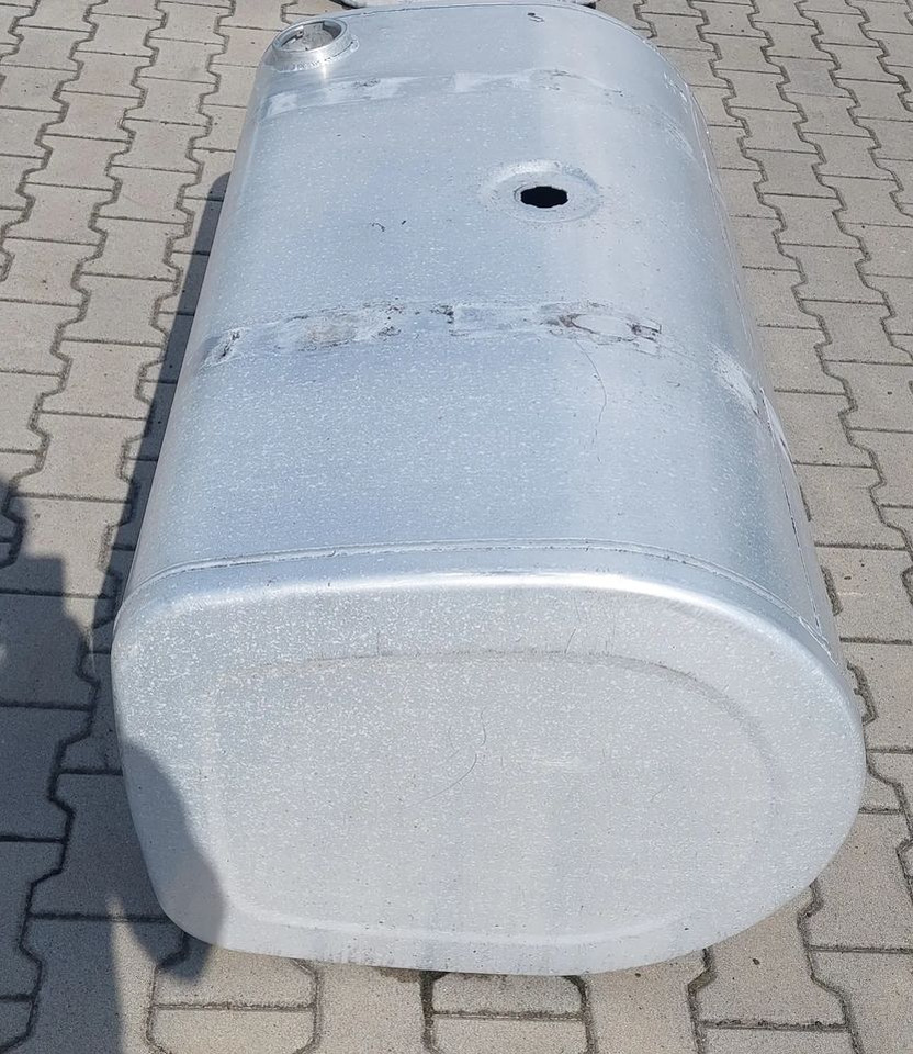 ZBIORNIK PALIWA VOLVO RENAULT 110CM - Tangki bahan bakar untuk Truk: gambar 2 ZBIORNIK PALIWA VOLVO RENAULT 110CM - Tangki bahan bakar untuk Truk: gambar 2