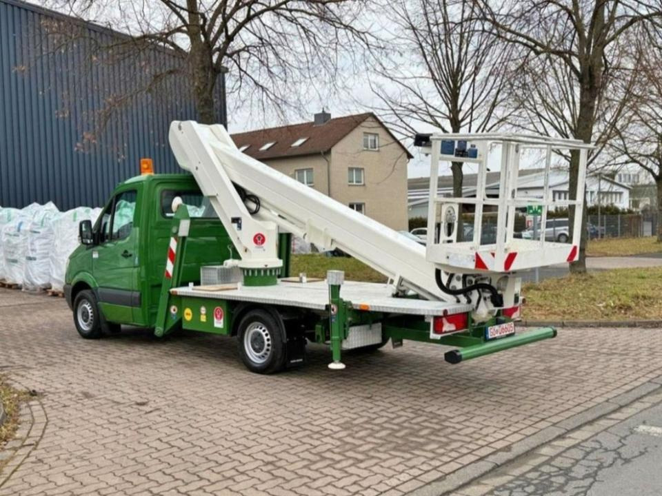 Platform udara yang dipasang di truk Arbeitsbühne Hubsteiger Hebebühne Mieten Leihen 3,5t 22m: gambar 6