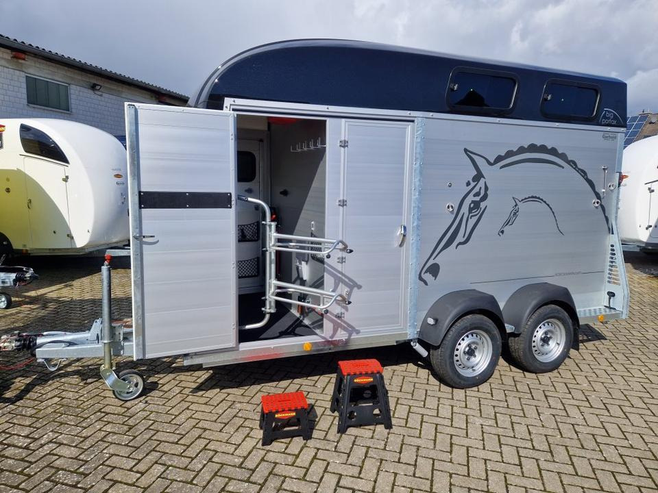 Trailer pengangkut kuda Böckmann Pferdeanhänger Big Portax WCF 100km/h Sattelraum: gambar 9